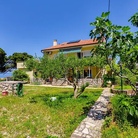 Margarita Apartment *