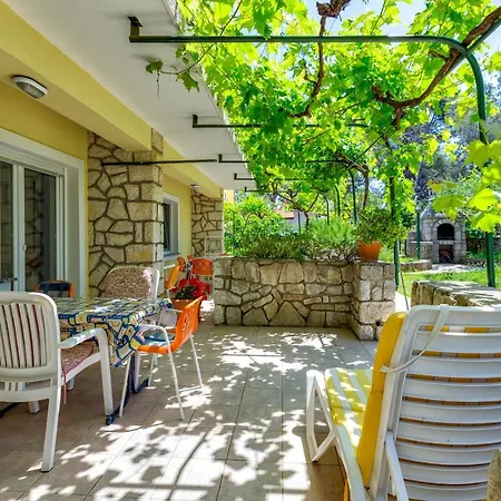 Margarita Apartment *